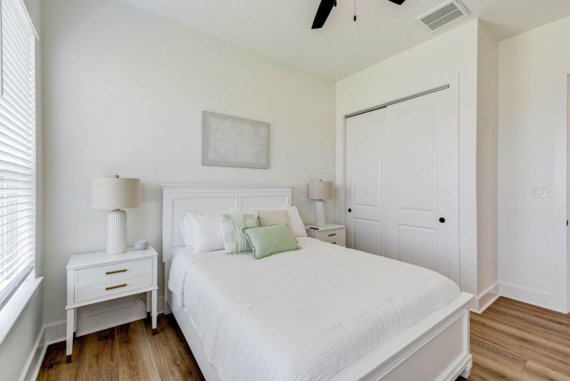 Salt & Stone Villas Galveston Bagian luar foto
